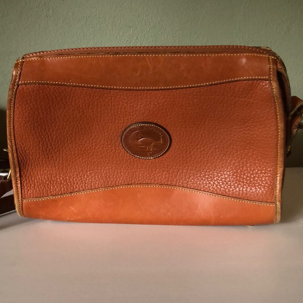 Dooney and Bourke vintage leather purse